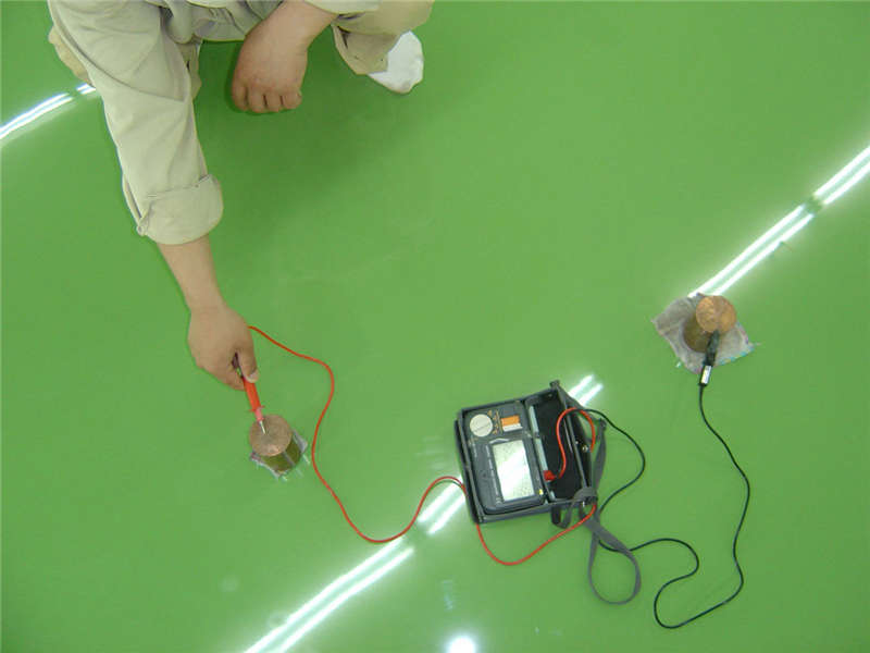 防靜電地坪漆廠家是怎樣儲存這種特殊的地坪涂料？